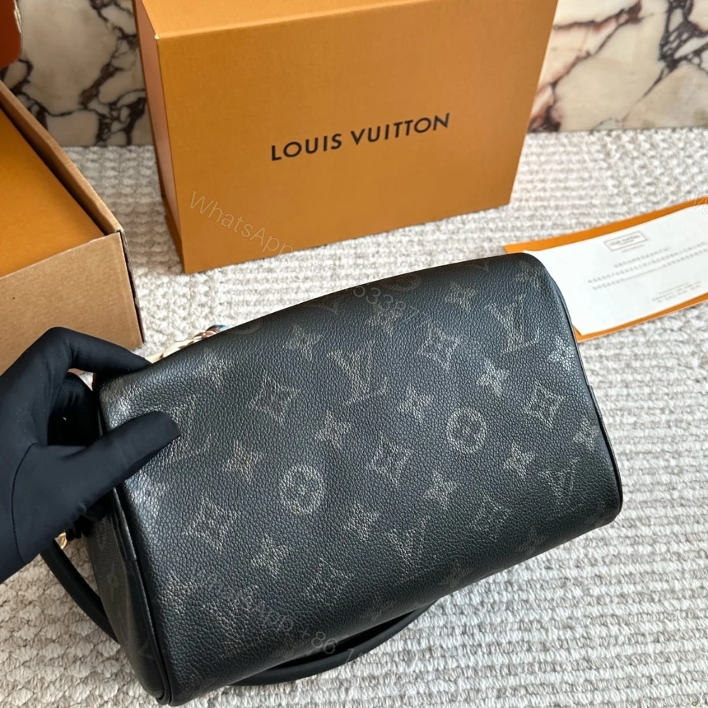 View 8 of Louis Vuitton Speedy Bandoulière 25 Black 25Cm M26486