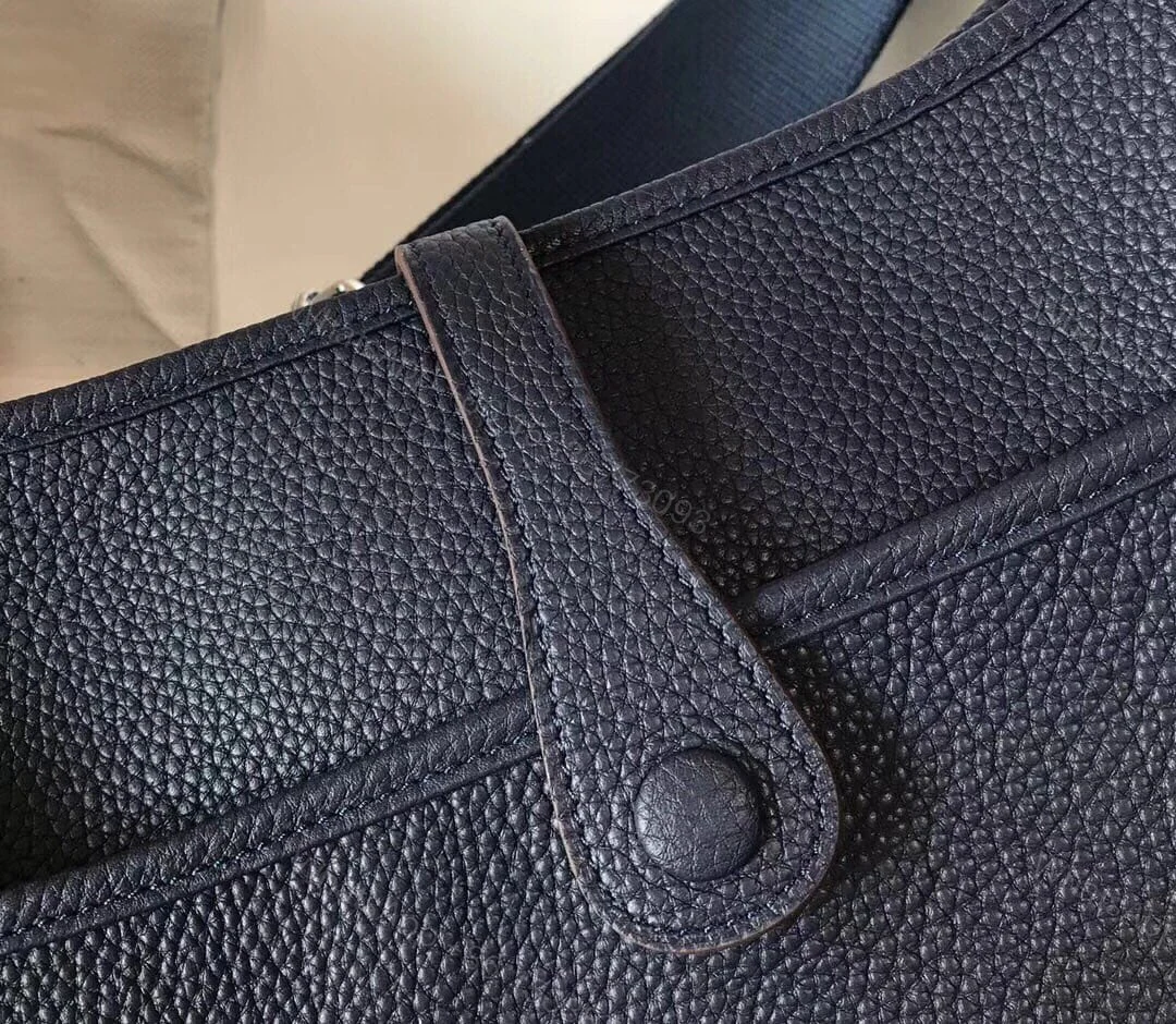 View 9 of HERMES CLEMENCE EVELYNE PM 30CM BLACK NOIR