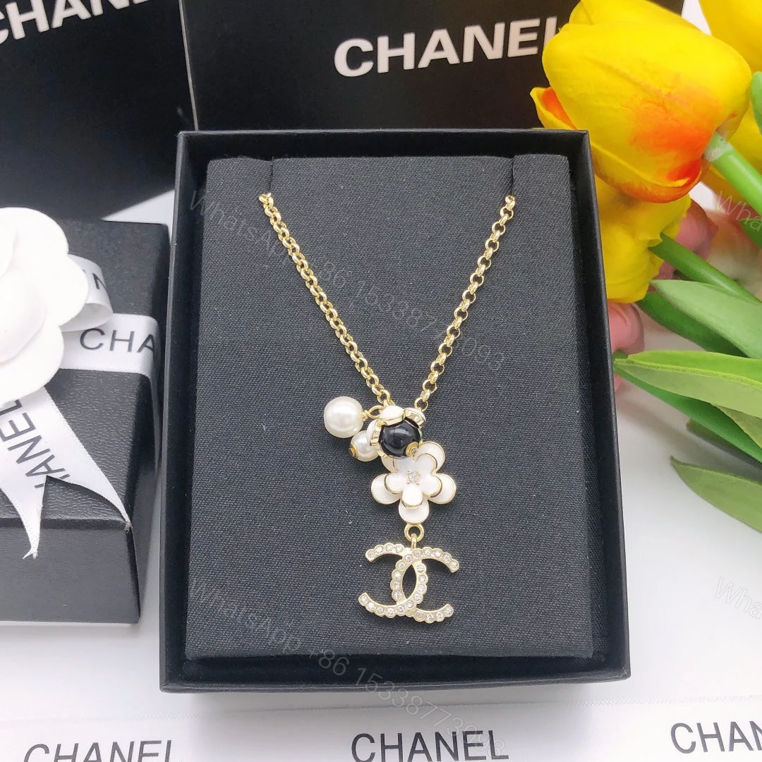 View 2 of EN – Lux Necklace CHL006