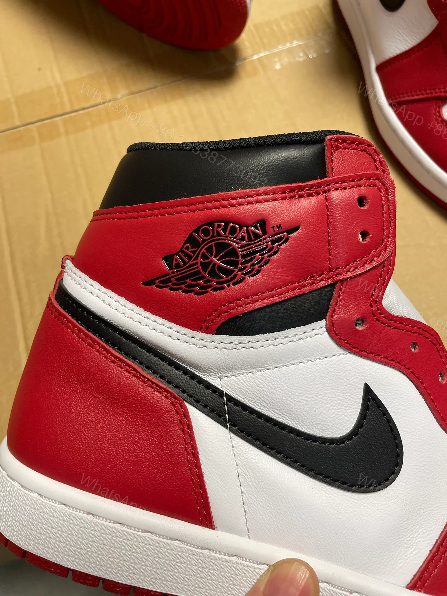 View 2 of Jordan 1 Retro Chicago (2015)