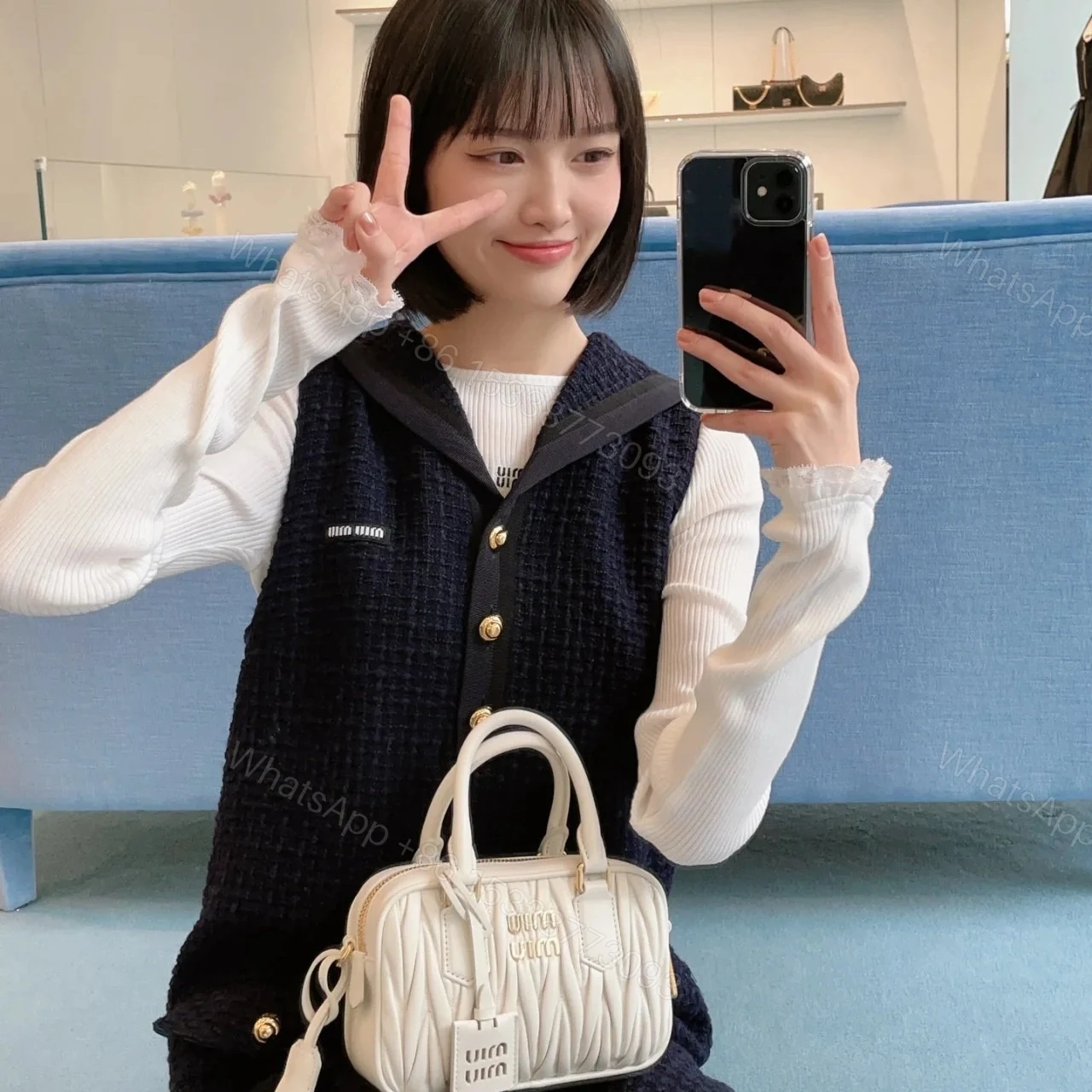 View 13 of 高仿miumiu繆繆TooPretty系列5BB123保齡球手袋白色