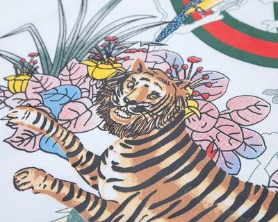 View 3 of GUCCI Tiger T-Shirt – GC0047