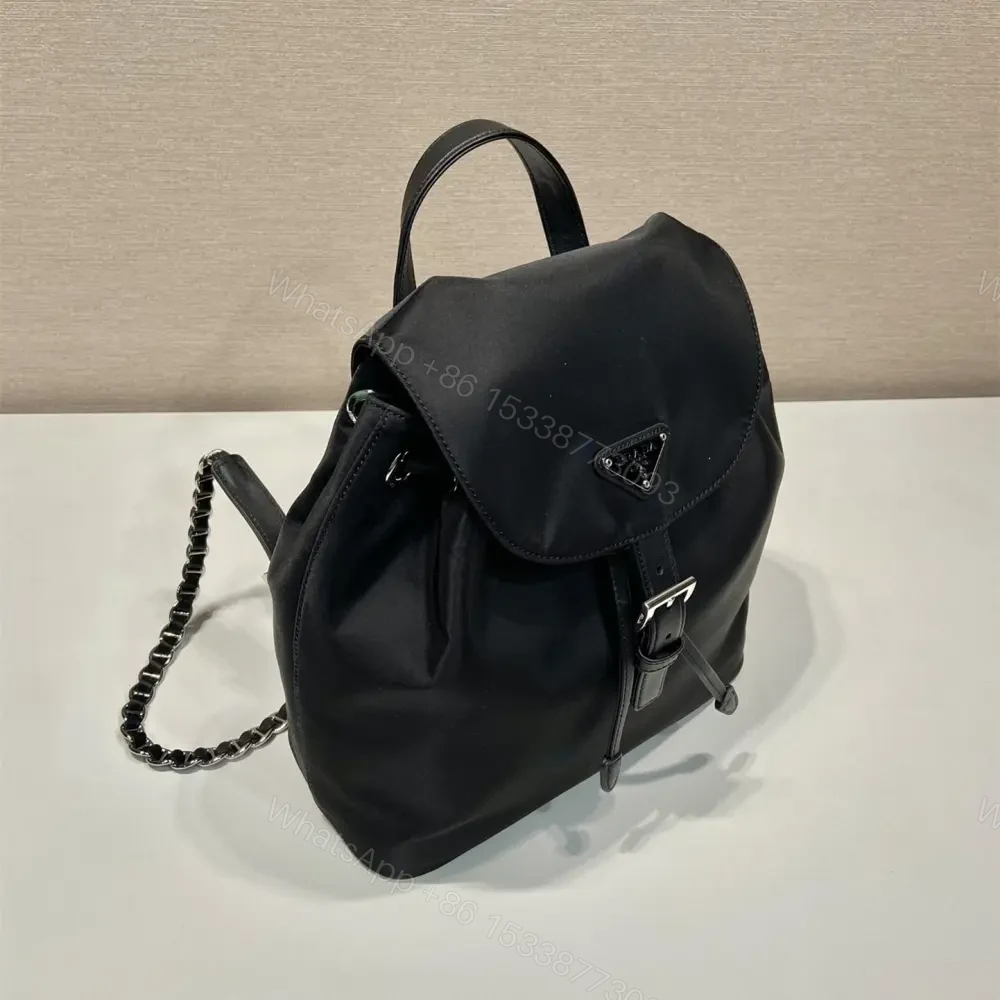 View 3 of 高仿Prada中古背包1BZ831黑色小號免檢版