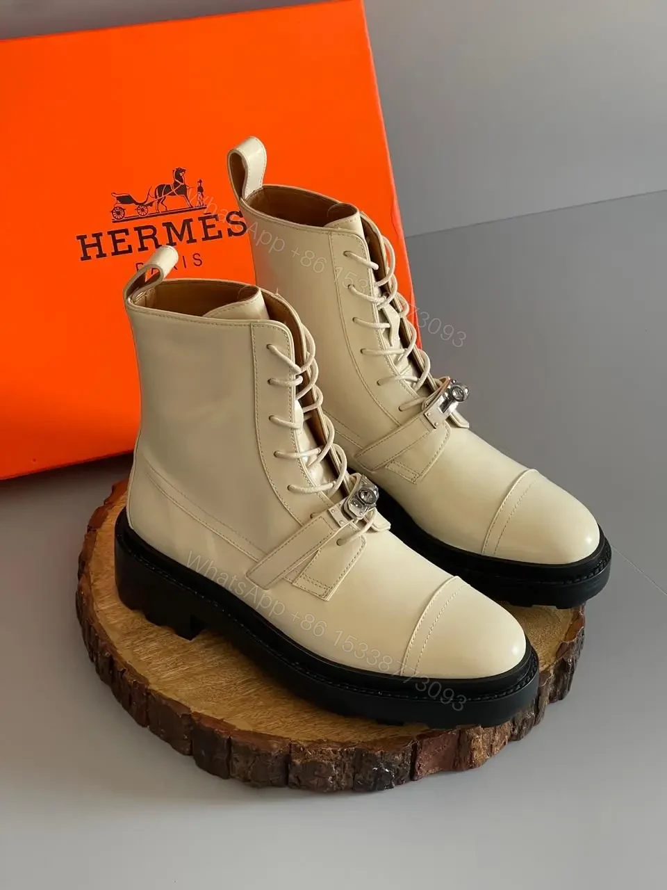 HERMES — view 1