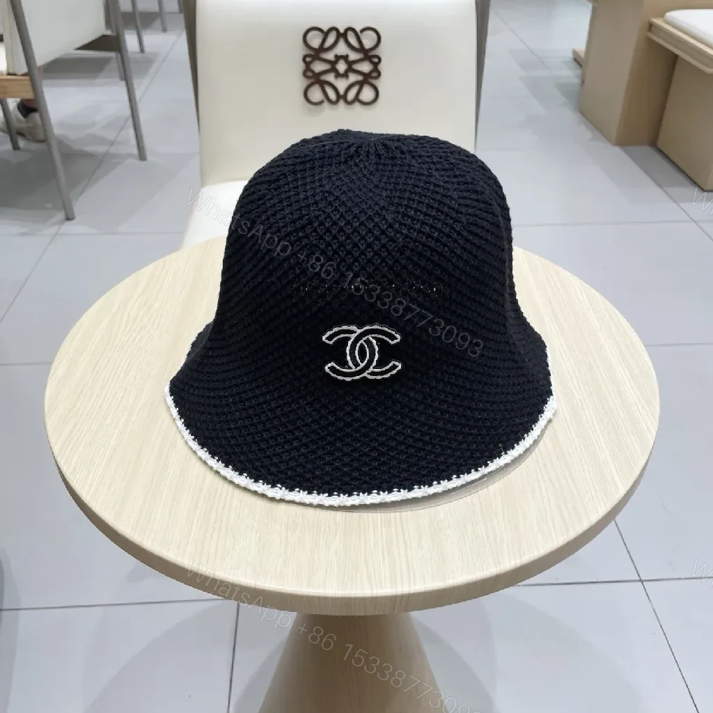 Black Knit Bucket Hat – Luxe Parisian-Style with Subtle Emblem — view 1