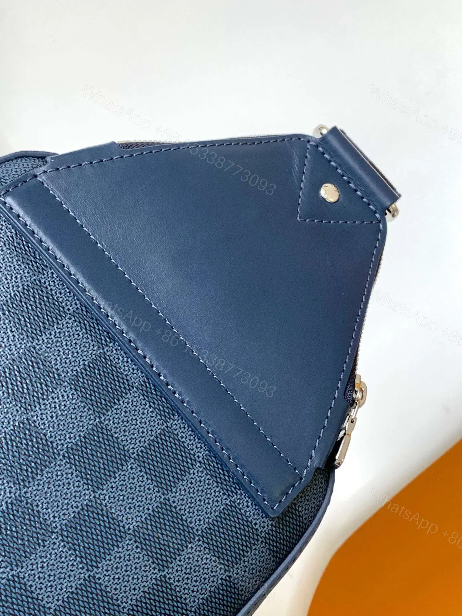 View 4 of Louis Vuitton LV Avenue Men’s Handbag Replica Checkerboard Pattern 20x31x7cm