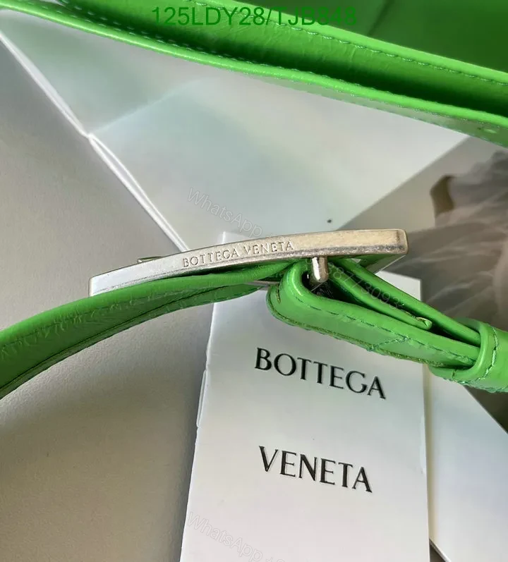 View 15 of Bottega Veneta Premium Nappa Leather Intrecciato Weave Bag with Magnetic Fastening BV9101