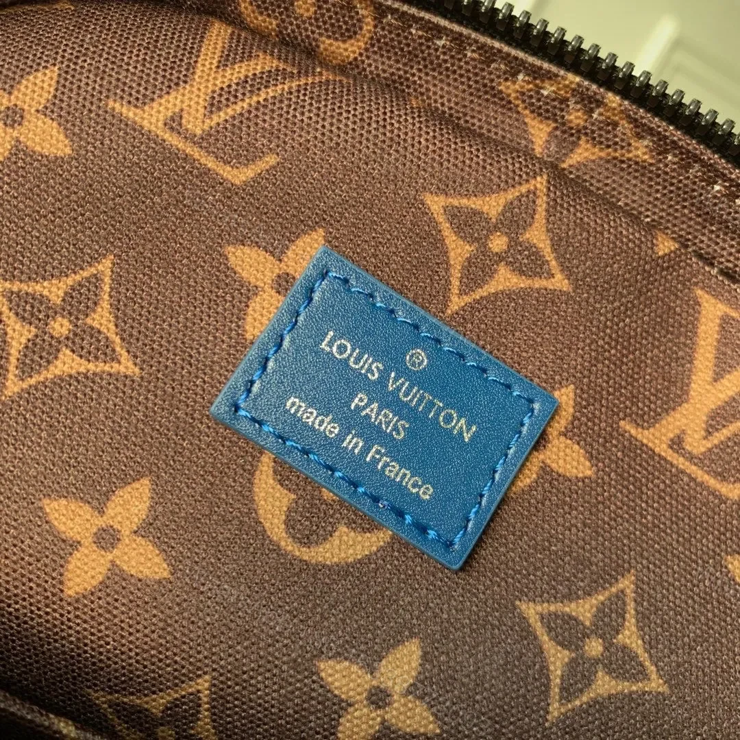 View 5 of LV avenue bag in Atlantic Blue