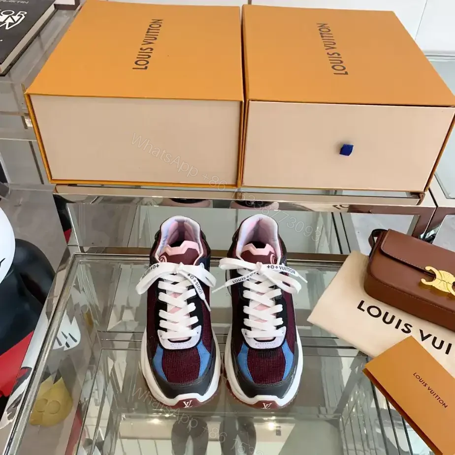 View 2 of LV WOMEN’S RUN 55 SNEAKER – LSVM063