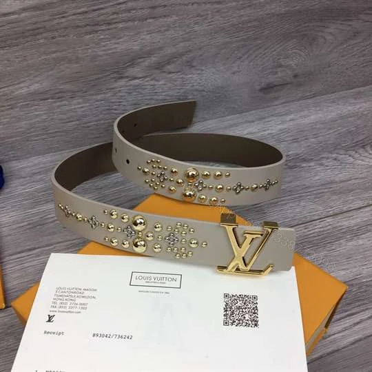 View 5 of LOUIS VUITTON CALF LEATHER LV ICONIC 35MM BELT – B142