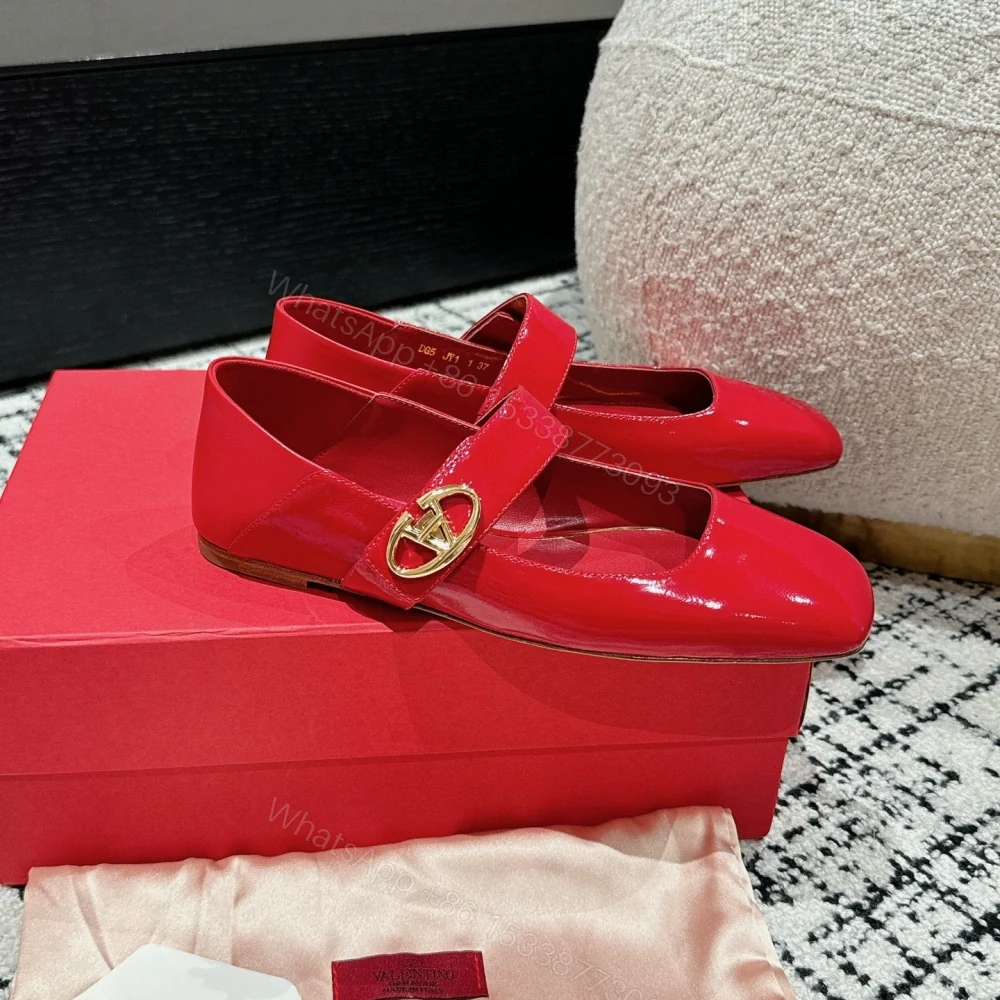 View 2 of 高仿Valentino*5W2S0JT方頭單鞋漆皮紅色平底免檢版