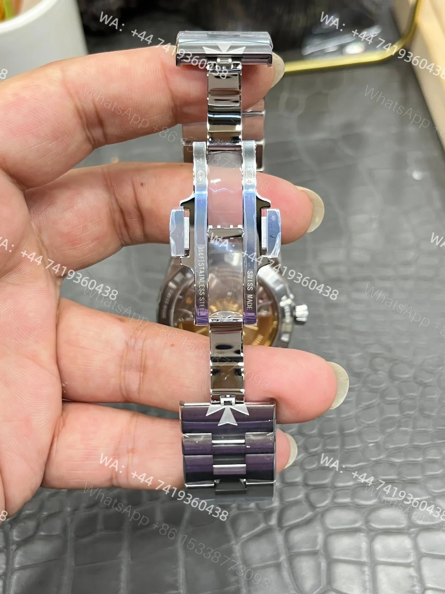 View 7 of Super Clone Vacheron Constantin Overseas 4500V/210A-B128 – Stainless Steel Blue Dial Watch