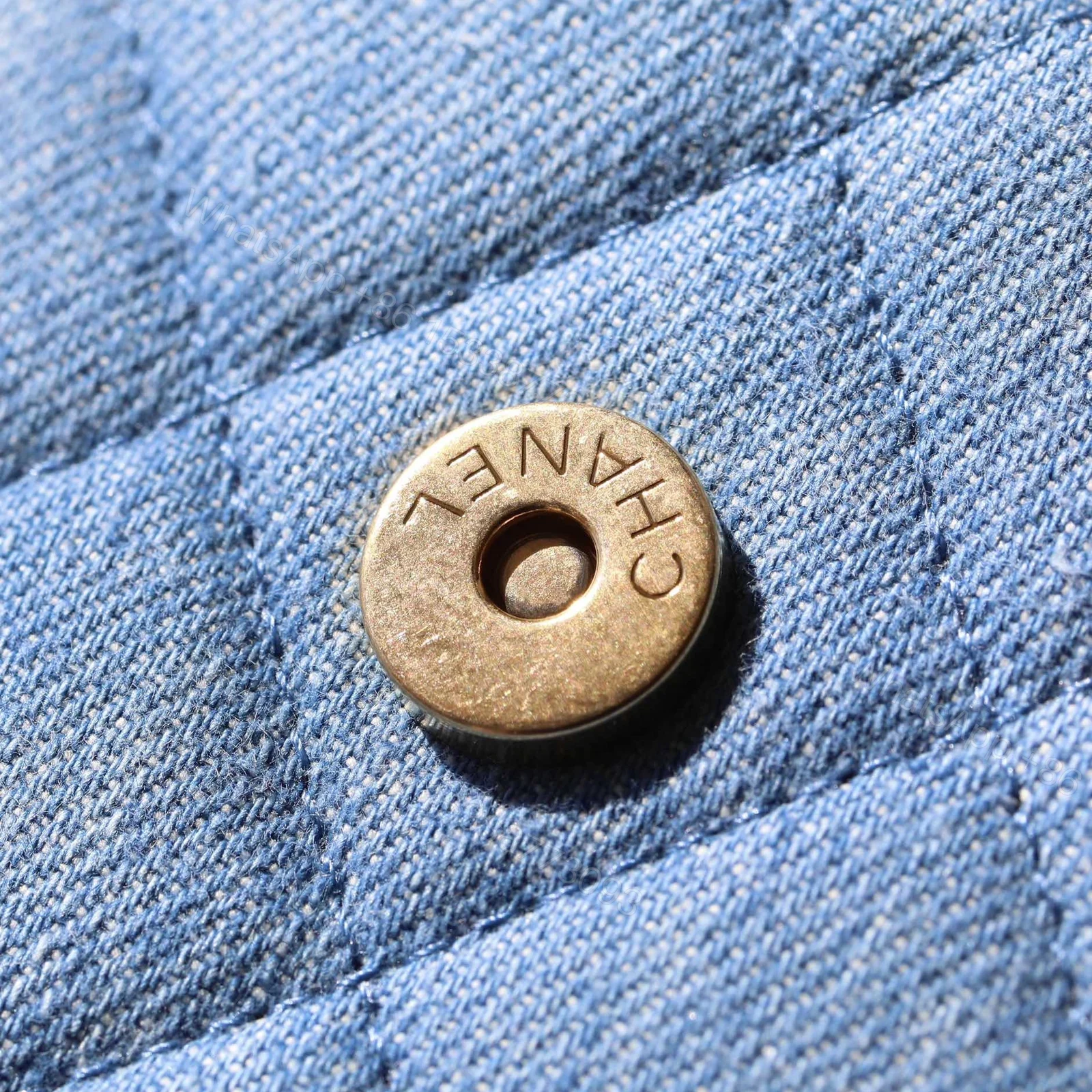 View 21 of 高仿Chanel*25C系列AS5310水洗丹寧牛仔雙肩袋免檢版