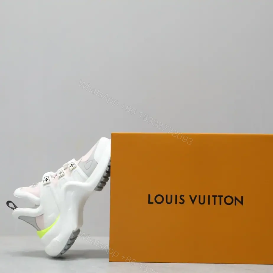 View 8 of LV ARCHLIGHT SNEAKER – LSVM014