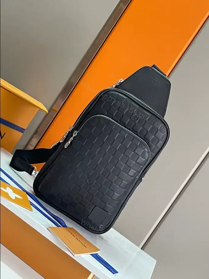 View 2 of LOUIS VUITTON AVENUE SLINGBAG – LBV414