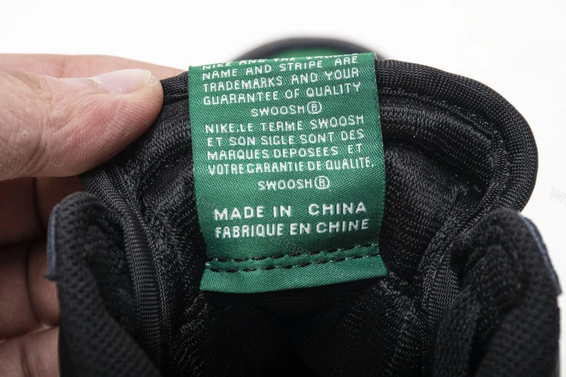 View 4 of Air Jordan 1 Retro High Pine Green 555088-302