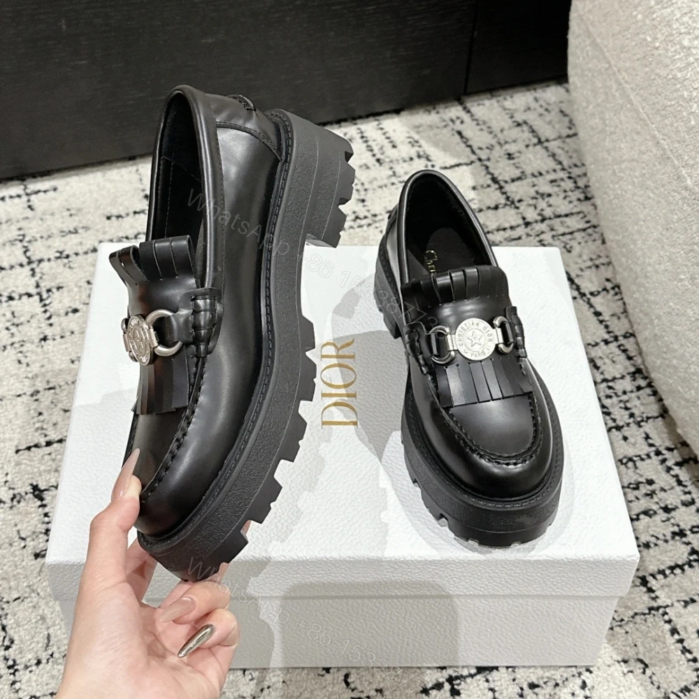 View 4 of 高仿Dior*Emblem系列KDB962女款樂福鞋黑色免檢版