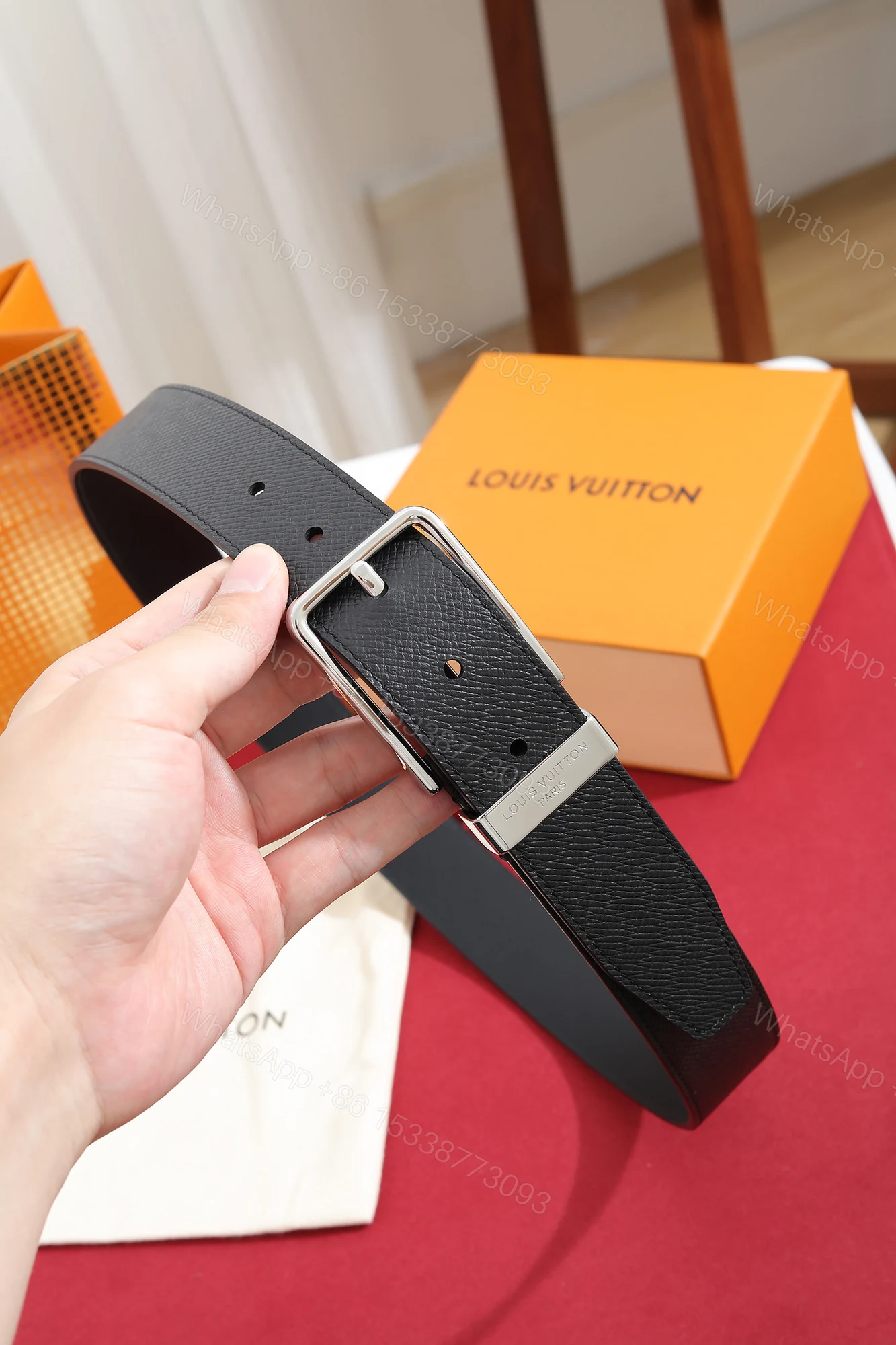 LV 一比一男款經典銀扣皮帶 商務休閒百搭腰帶 — view 1