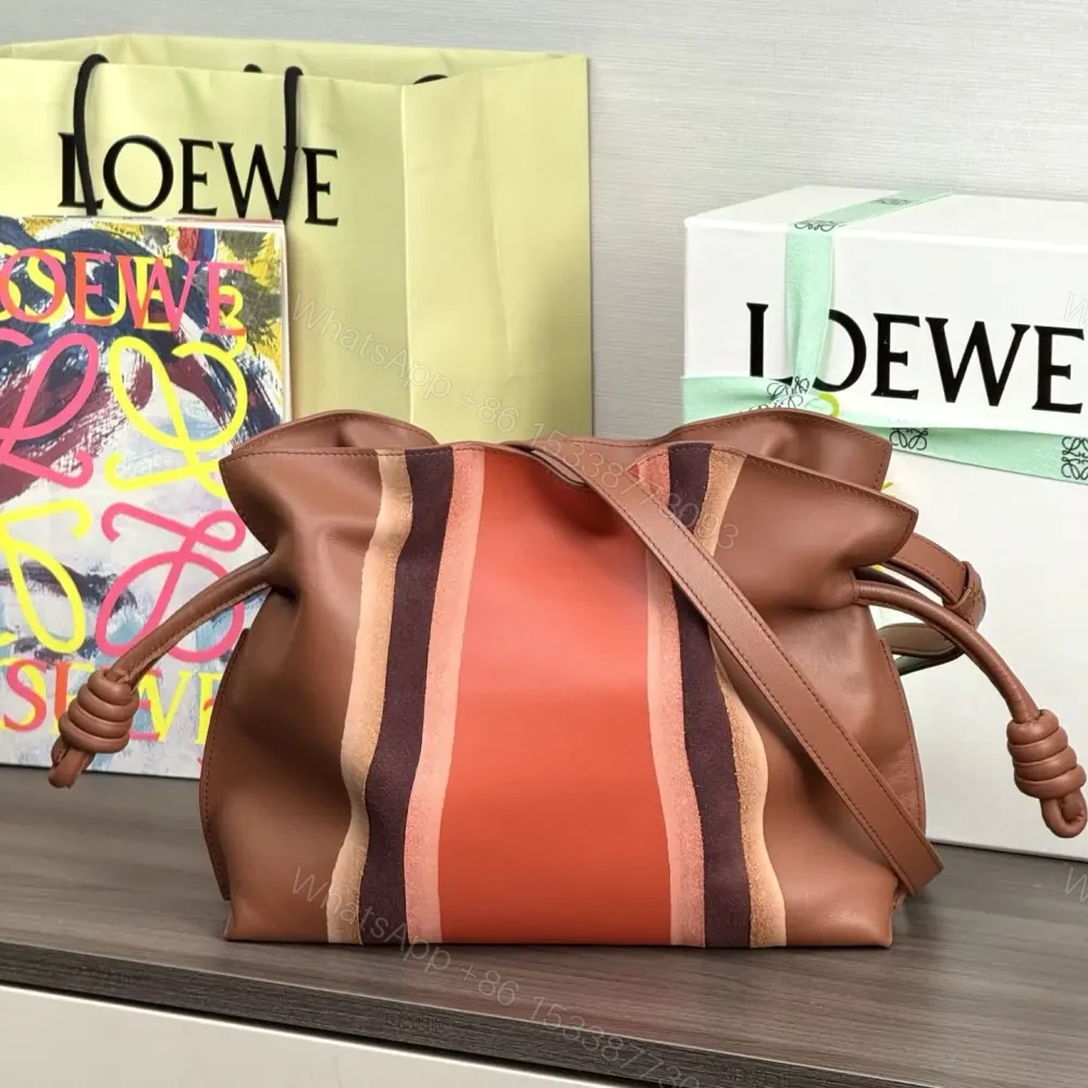 View 2 of 高仿Loewe*Flamenco系列5691拼皮單肩包胡桃色中號免檢版