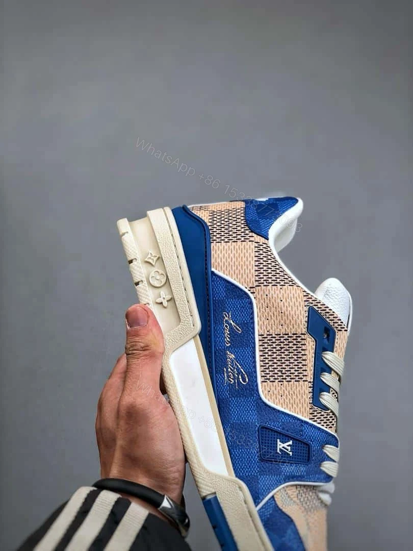 View 4 of LV TRAINER SNEAKER – LSVT432