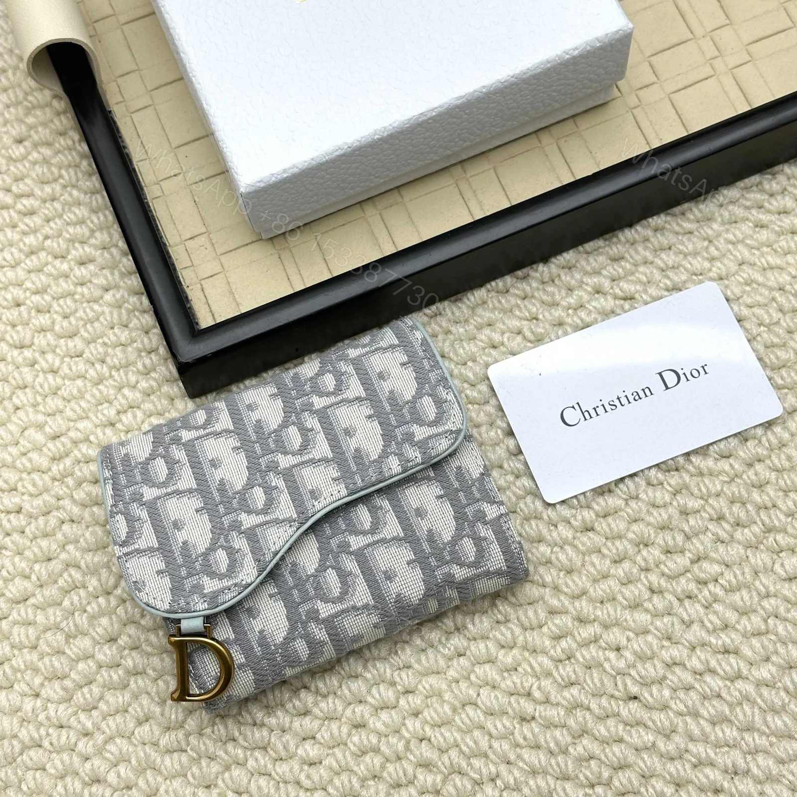 Dior 高仿女士短夾 Oblique 灰白老花布 雙層摺疊設計 — view 1