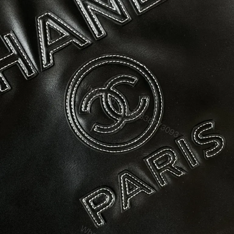 View 7 of Chic Parisian-Style Tote: Faux Leather, Chain-Strap Luxe Tote