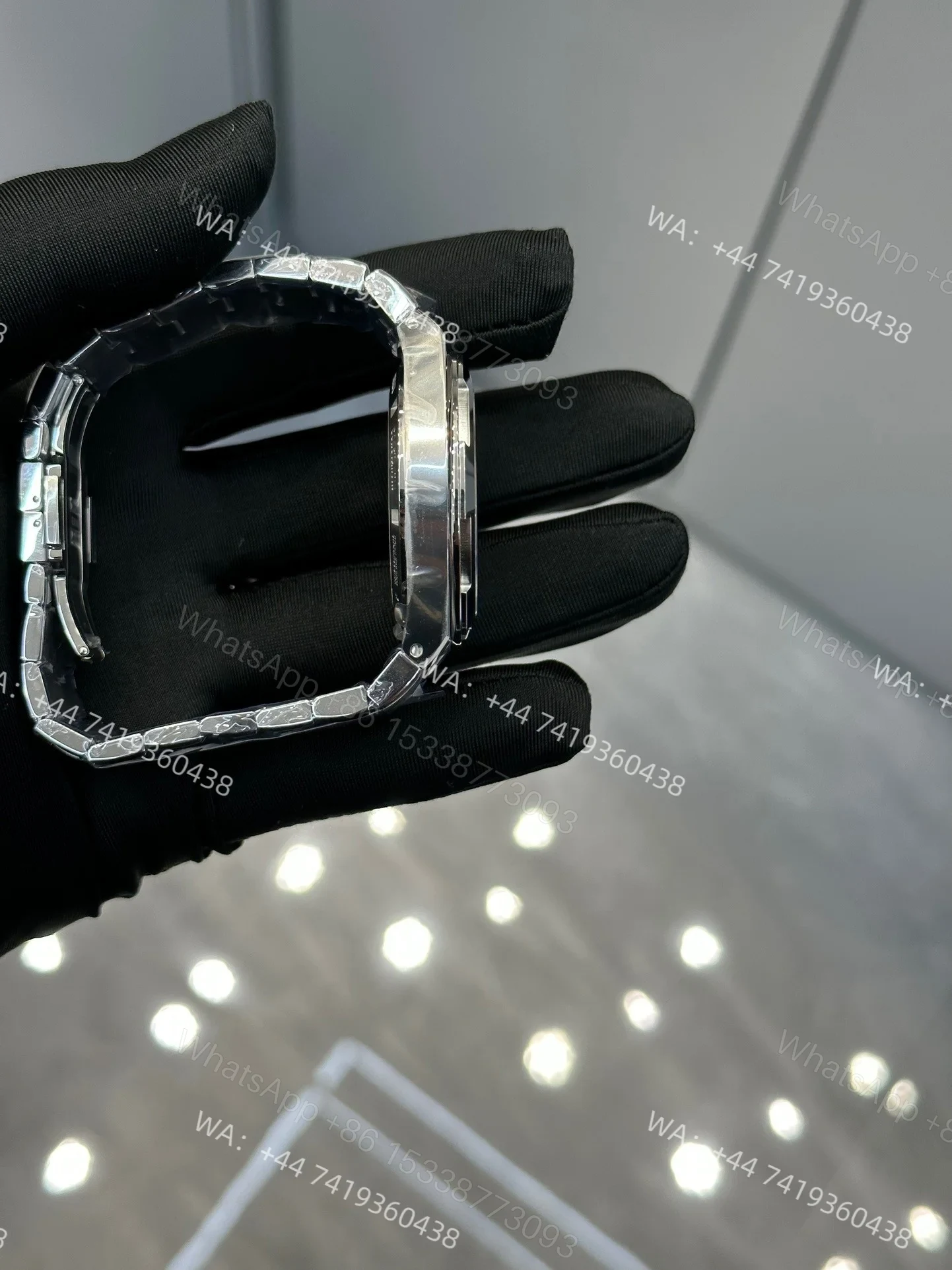 View 4 of Super Clone Vacheron Constantin Overseas 4500V/110A-B146 – Stainless Steel Coffee Dial Watch