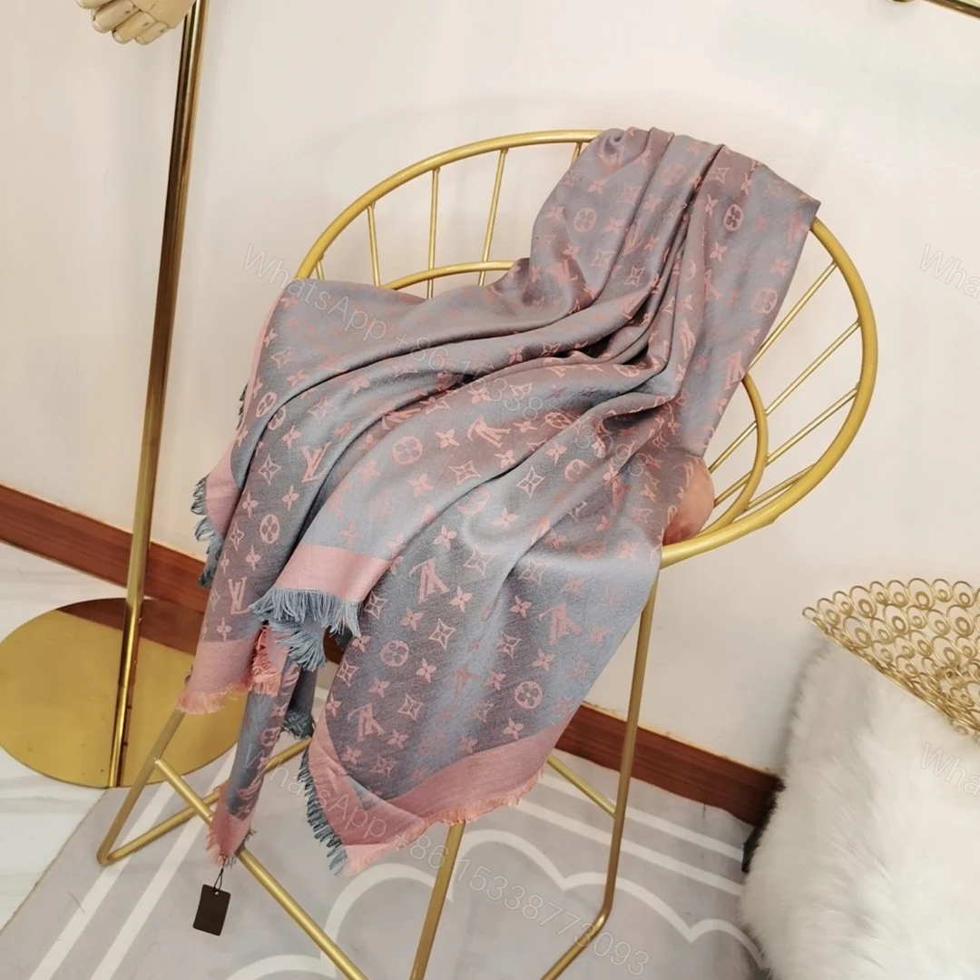 EN – Luxury LUV Scarf 021 — view 1