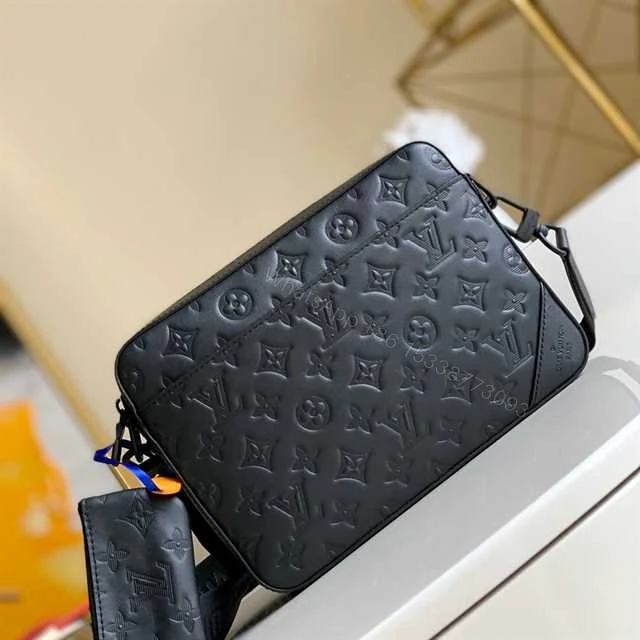 View 2 of LOUIS VUITTON DUO MESSENGER G5 M69827