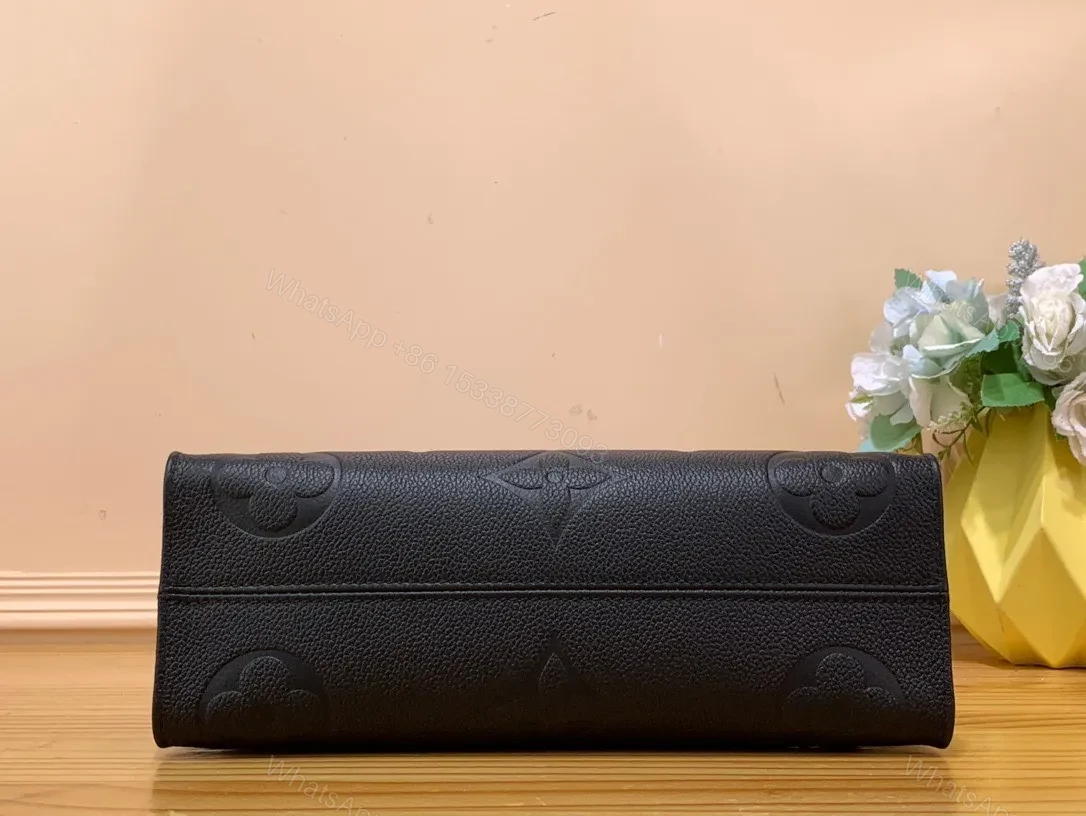 View 7 of Louis Vuitton LV On The Go Mini Replica Black Handbags 25x13x10cm