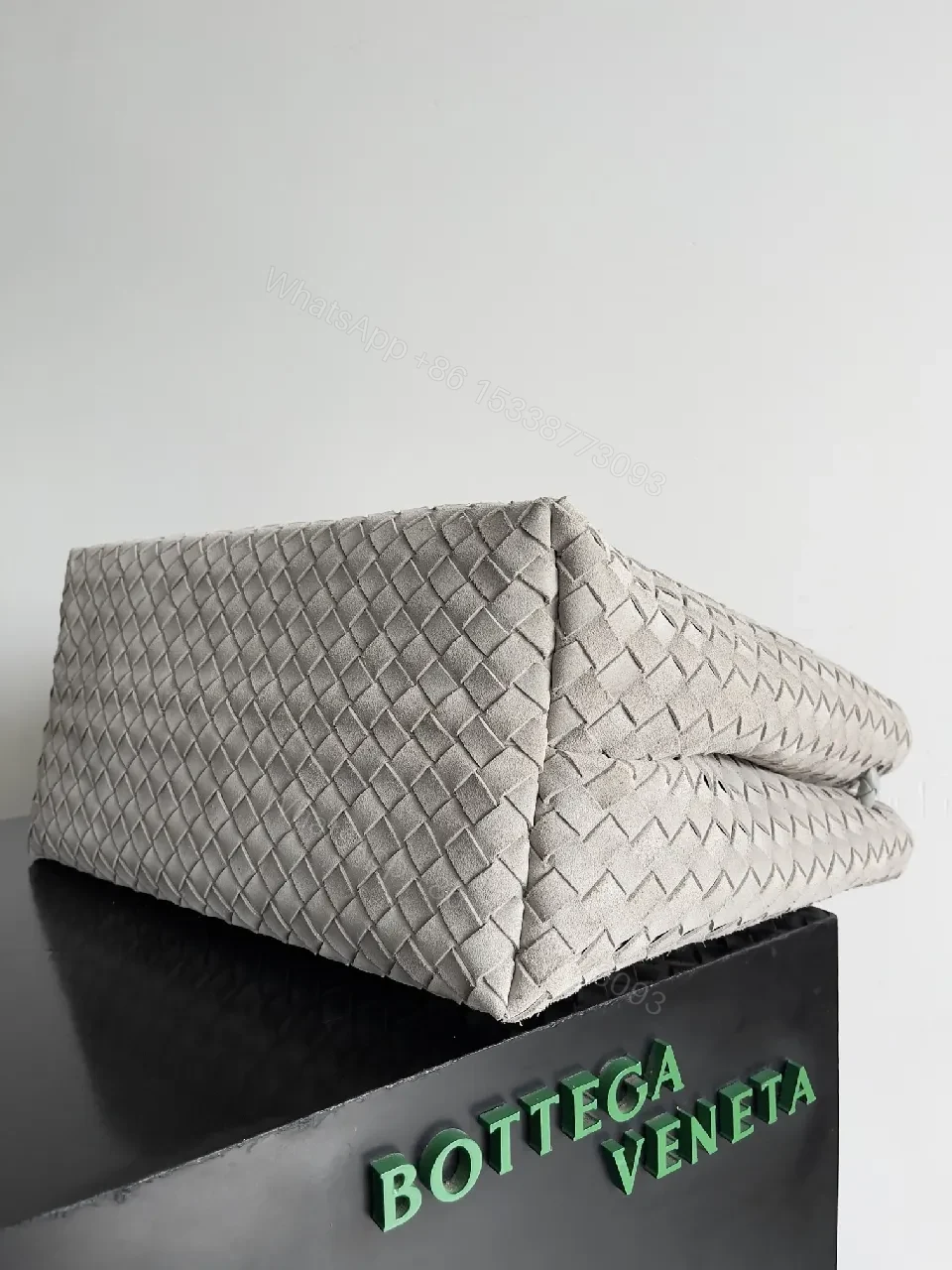View 8 of Soft-Mra Intrecciato Tote: Everyday Luxury Bag