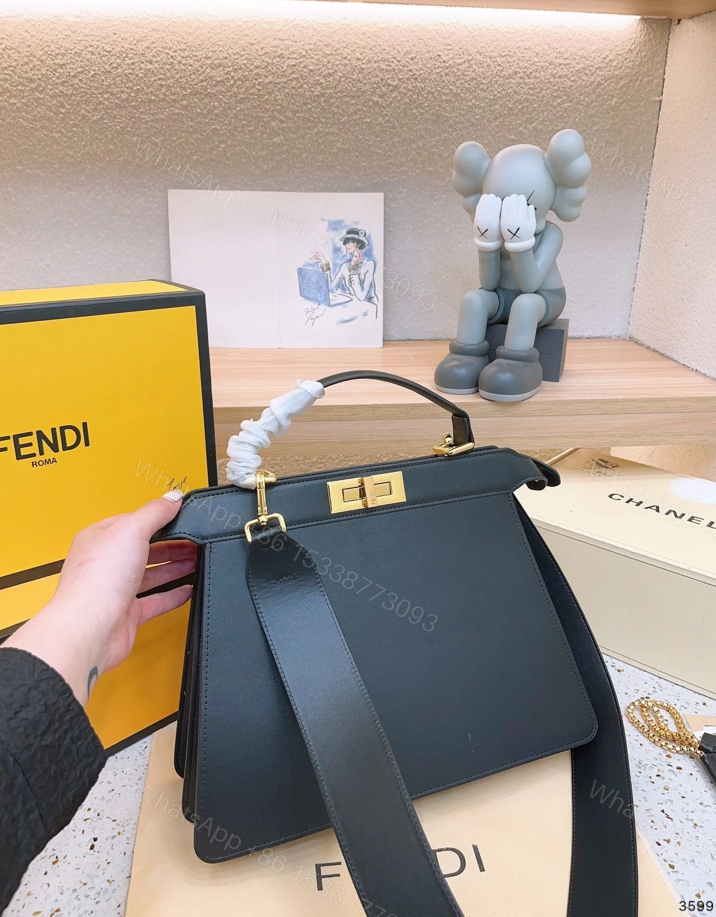 View 9 of FENDI PEEKABOO ISEEU PETITE BLACK 32CM