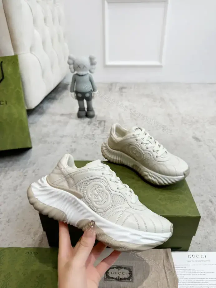View 3 of MEN’S GUCCI RIPPLE SNEAKER – GC253