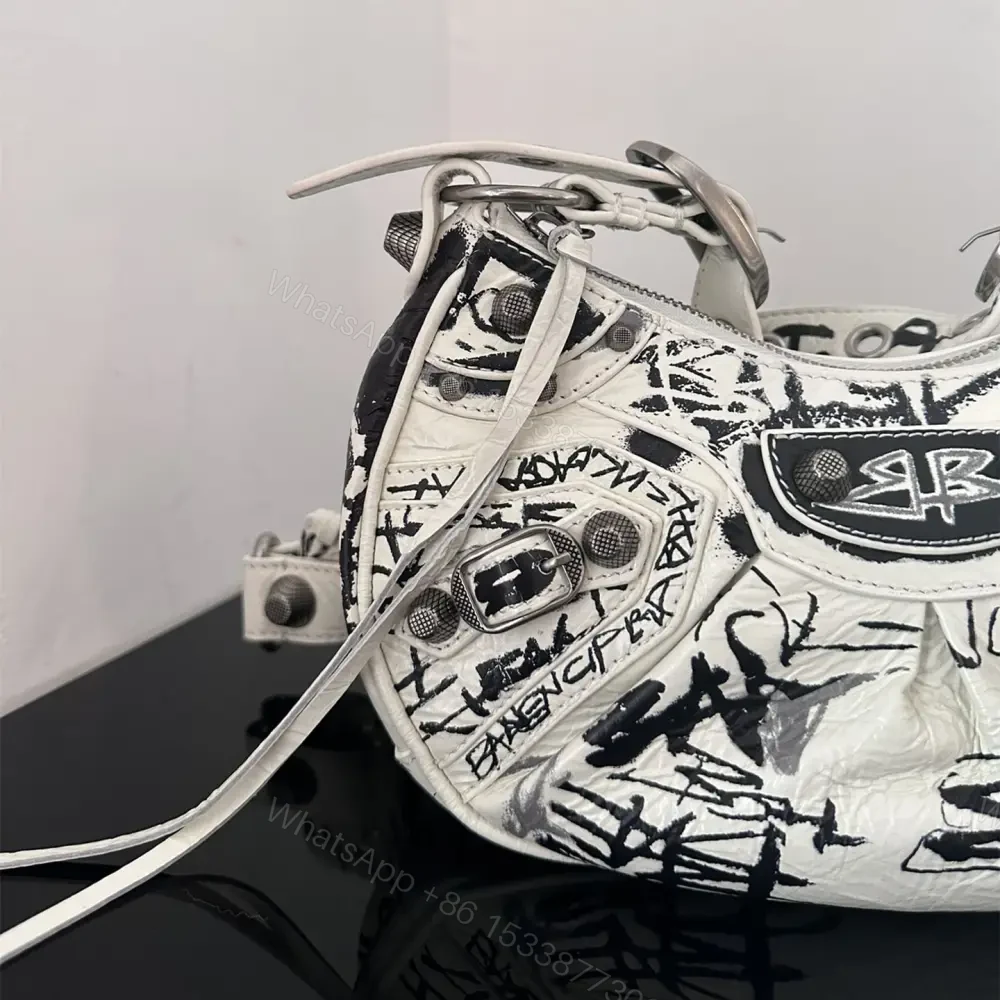 View 3 of 高仿Balenciaga*LeCagole系列餃子包塗鴉XS