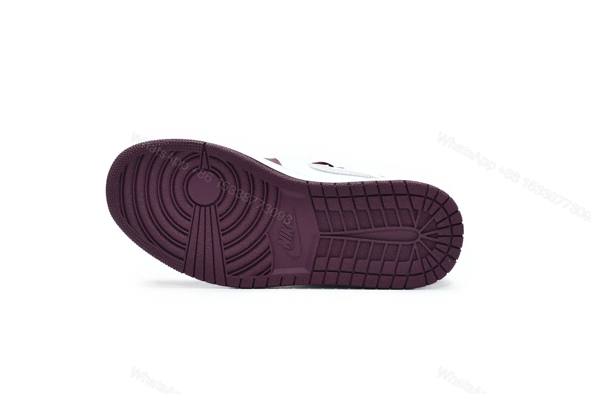 View 9 of (OG)Air Jordan 1 High OG Bordeaux 555088-611