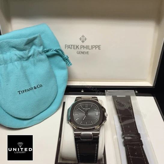 View 10 of Patek Philippe Nautilus 5711G-001 Replica