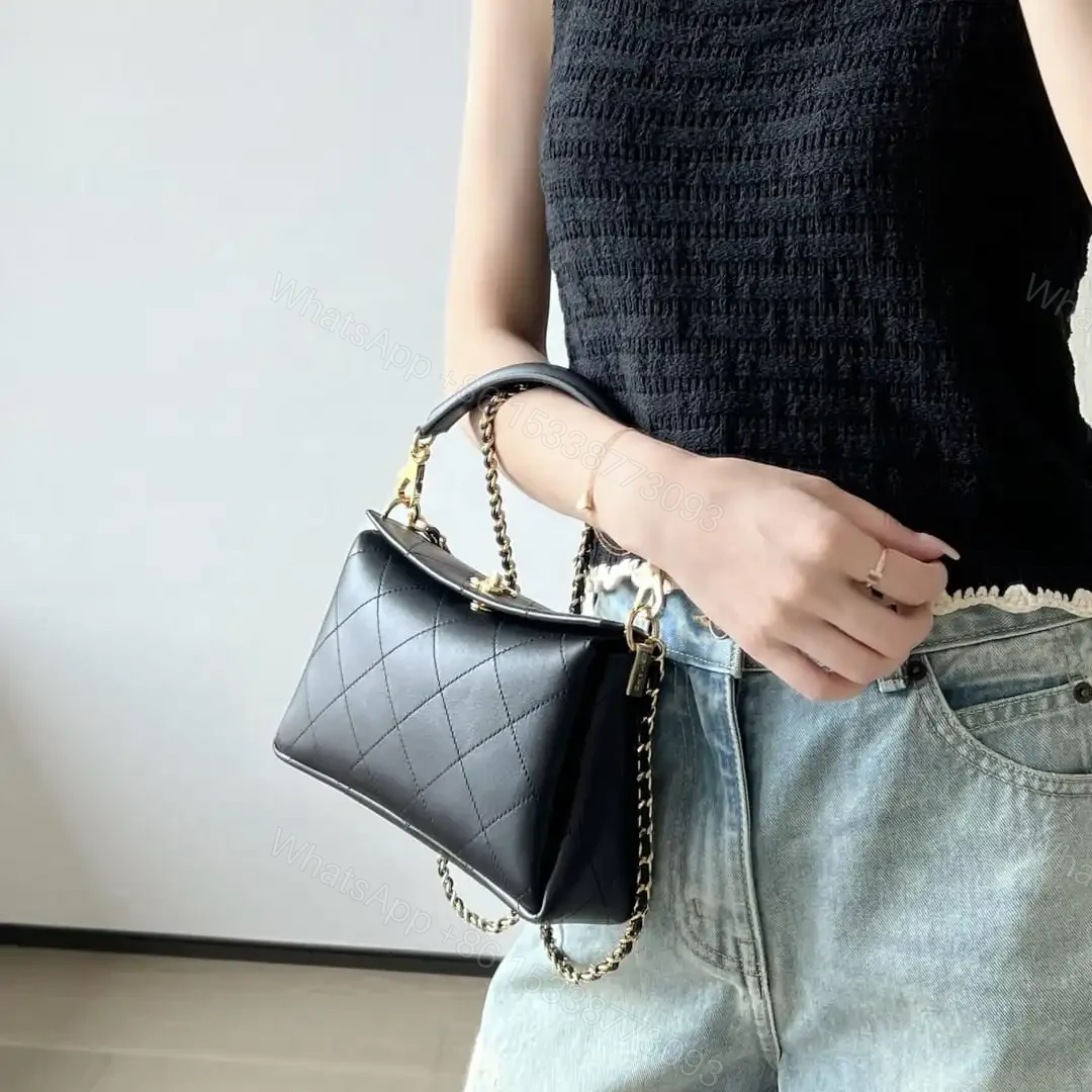 View 18 of 高仿Chanel*26S系列AS6255小牛皮飯盒包黑色免檢版