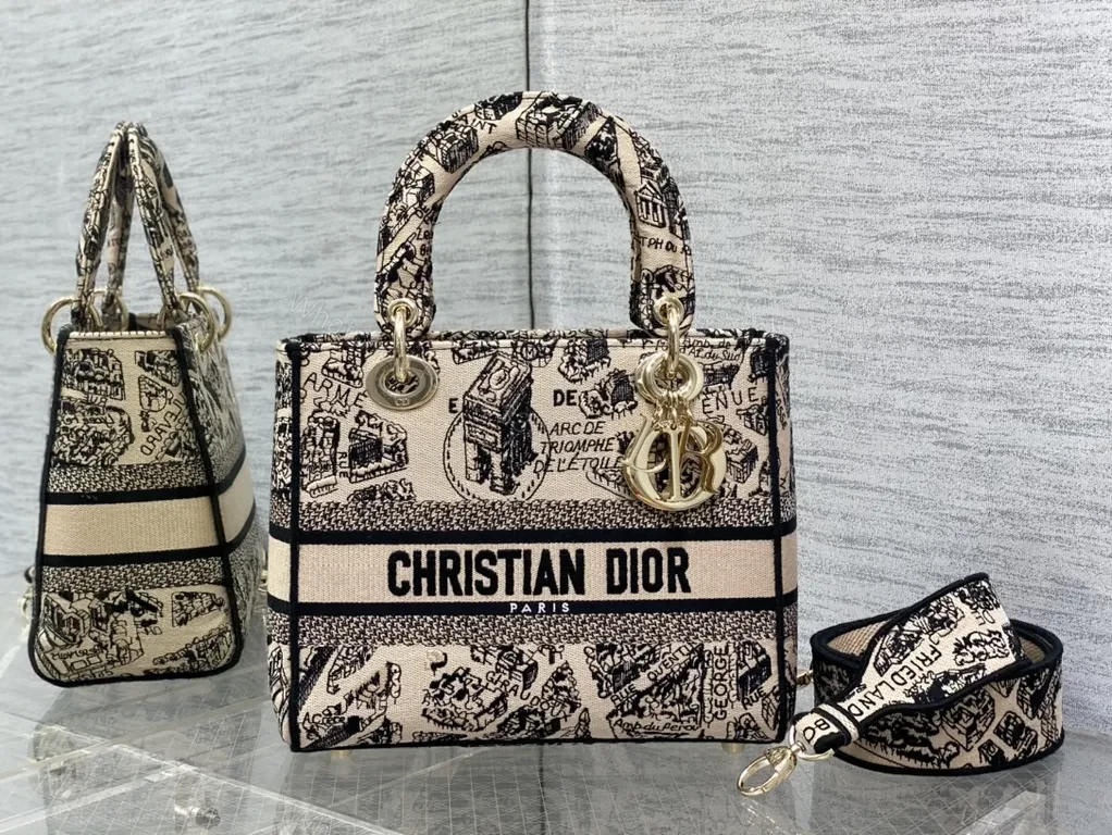Bold Graphic Tote — Beige/Black Jacquard, City Sophistication — view 1
