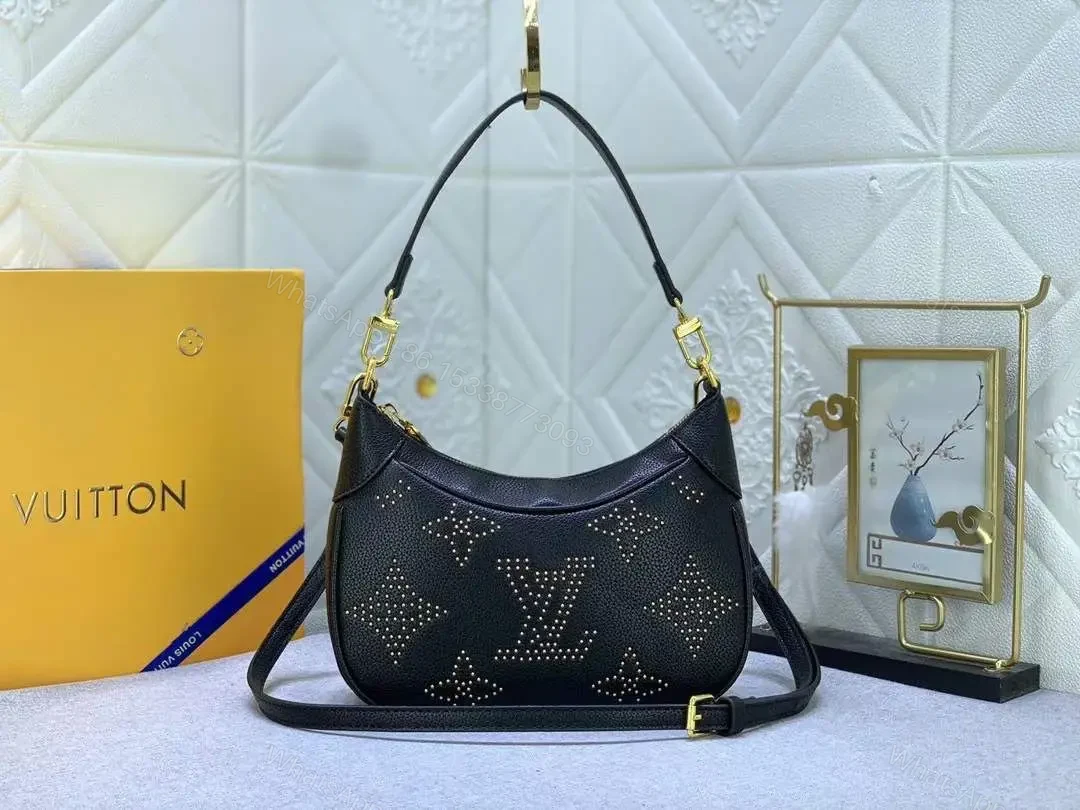 LOUIS VUITTON — view 1