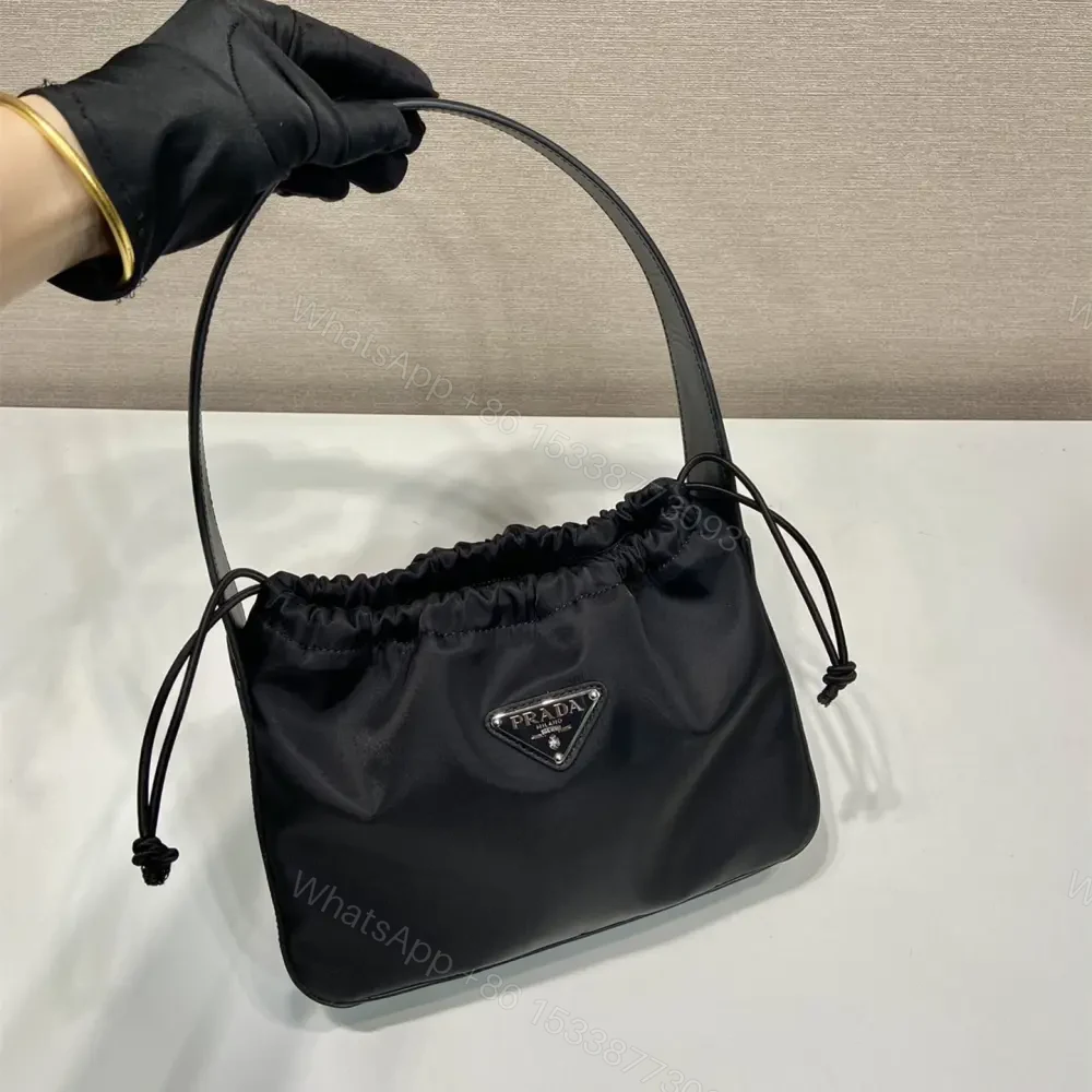 View 3 of 高仿Prada*ReEdition系列B6249腋下包小號黑色免檢版