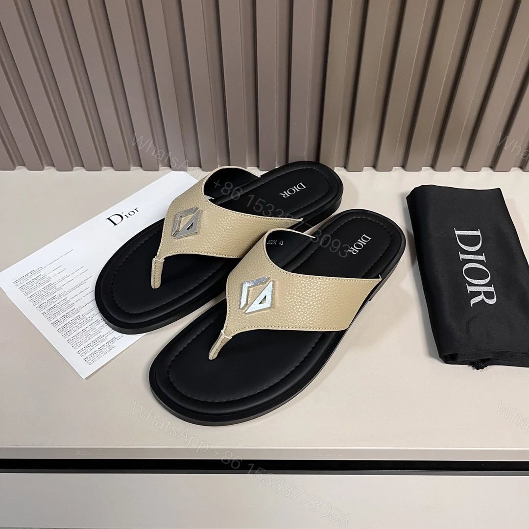 Dior 高仿 男款 真皮人字拖鞋 夏季休閒款 — view 1