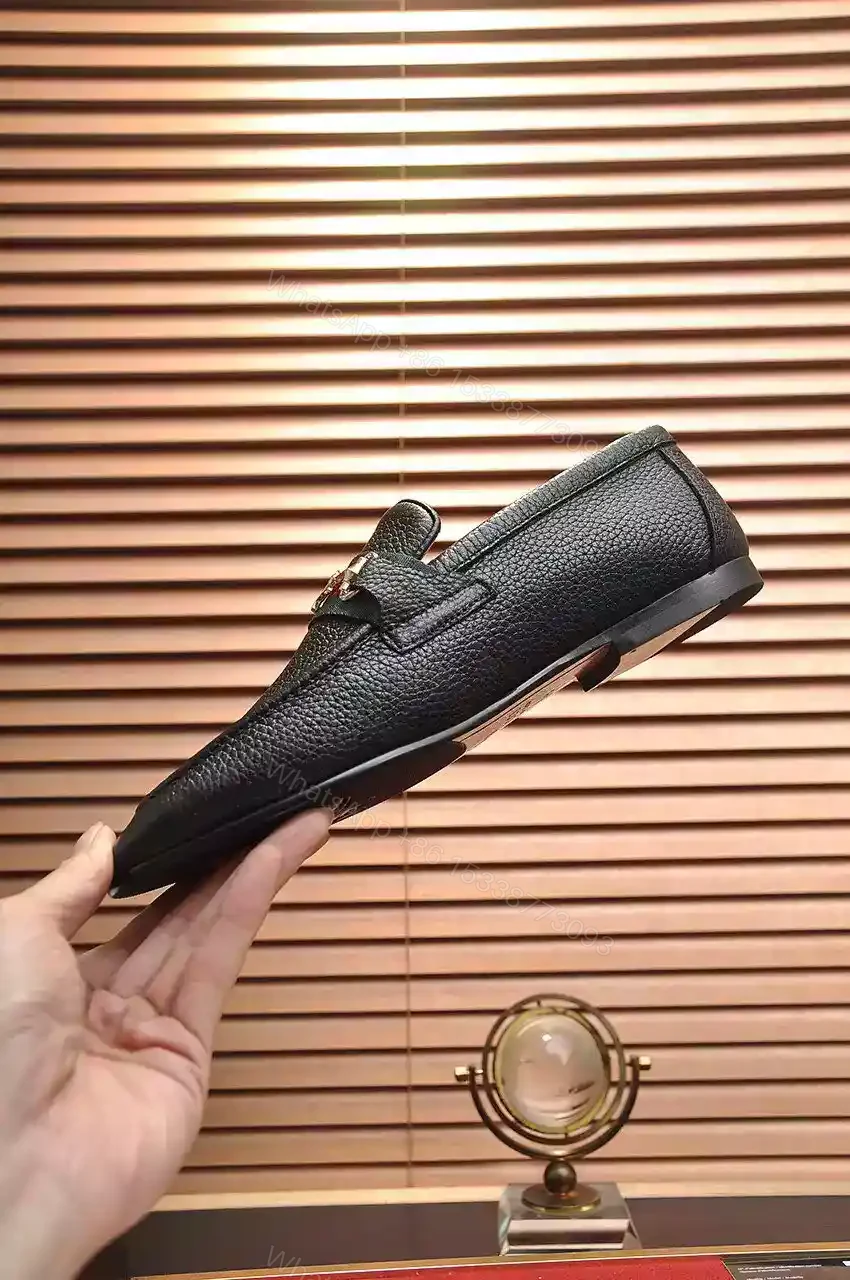 View 7 of GUCCI WEB AND JORDAAN LEATHER LOAFER IN BLACK – LDG30