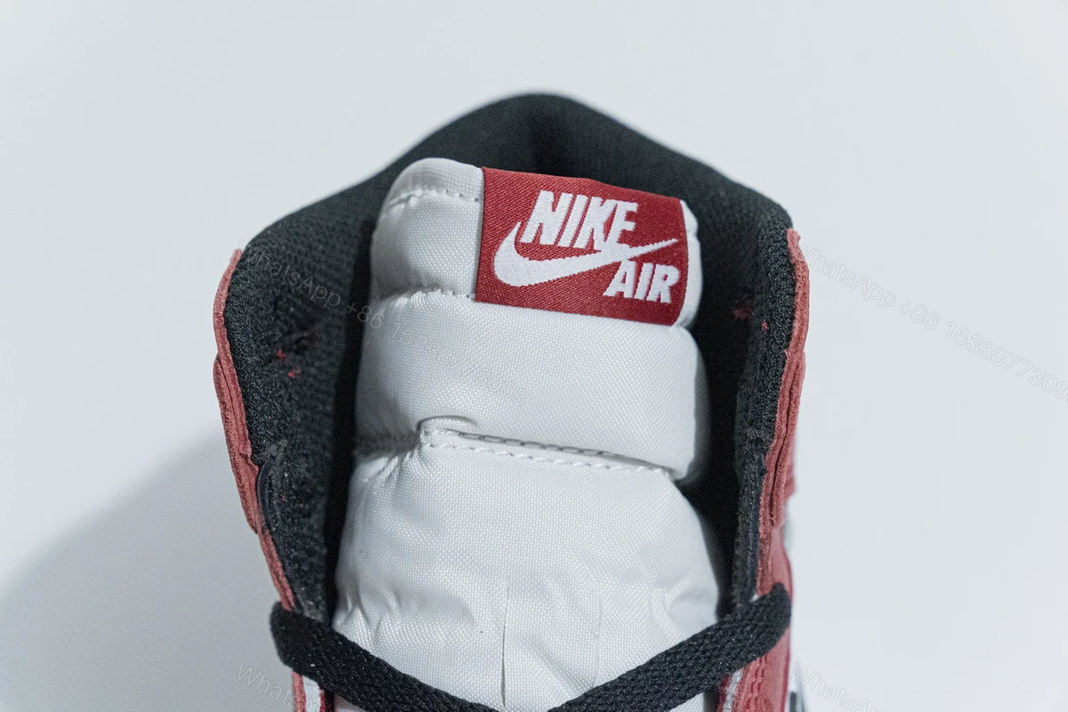 View 7 of Air Jordan 1 Retro High Chicago (2015) 555088-101