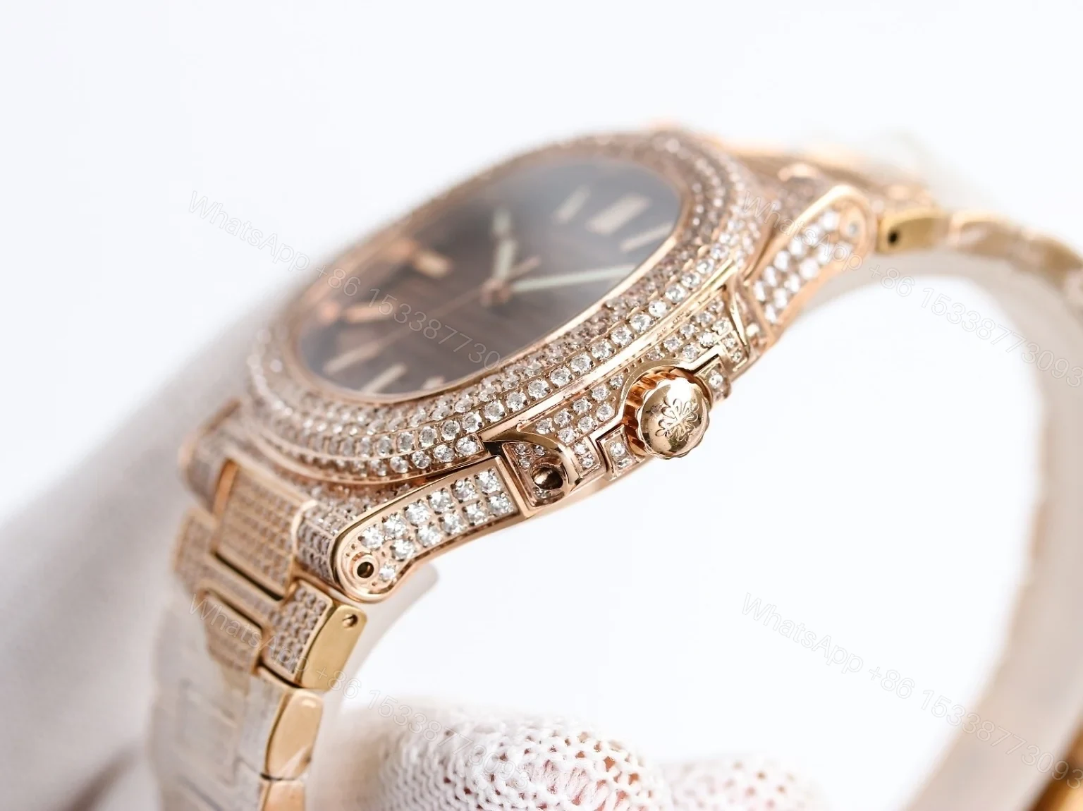 View 4 of Patek Philippe Nautilus 5711 R8 Super Clone