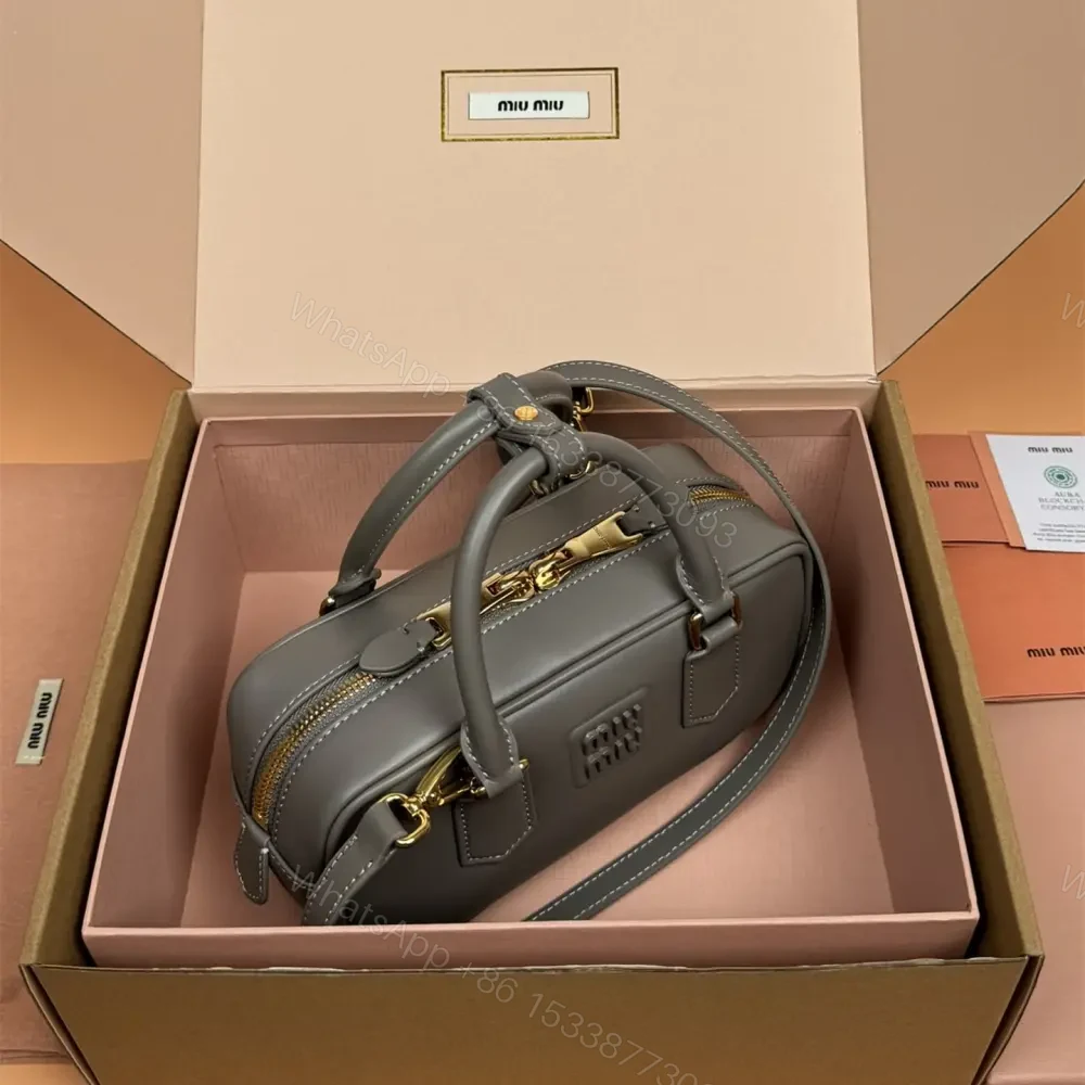 View 6 of 高仿miumiu*Arcadie系列5BB142小牛皮斜挎包灰色免檢版