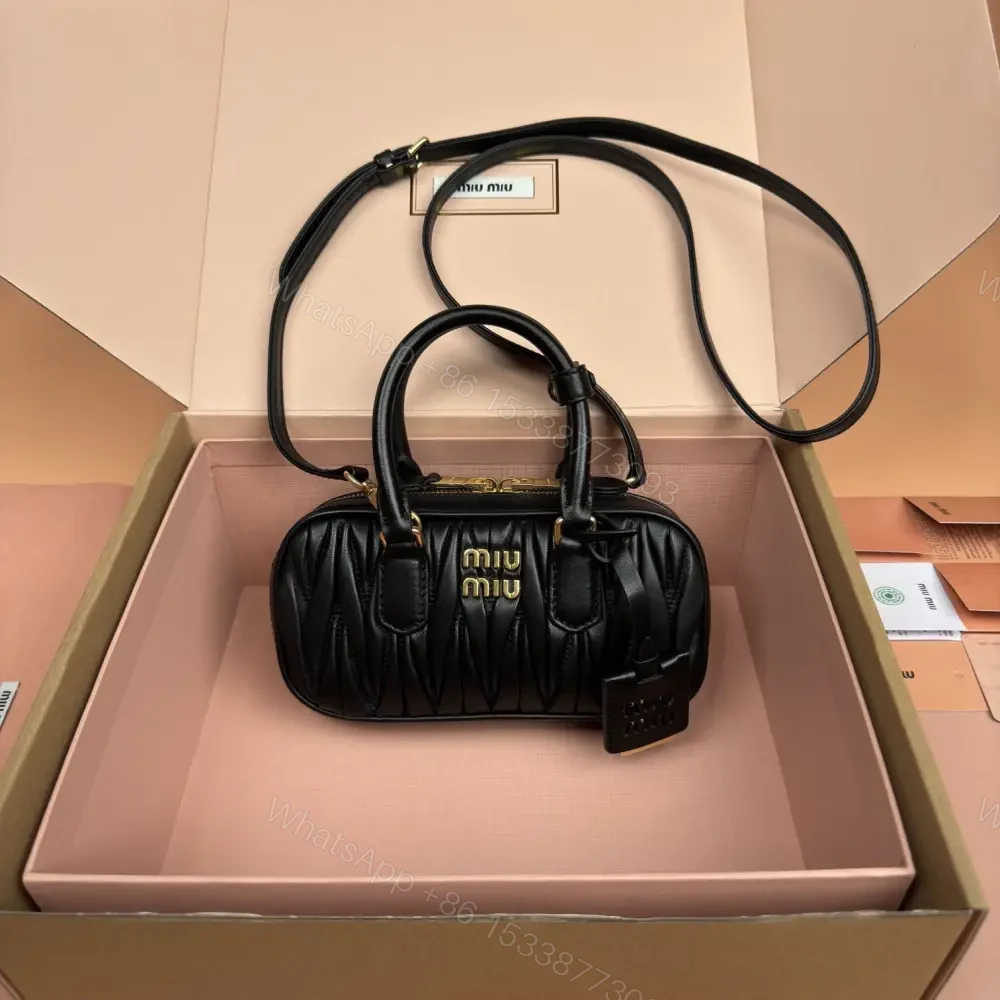 View 9 of 高仿miumiu*Arcadie系列5BP088小羊皮手袋黑色Mini免檢版