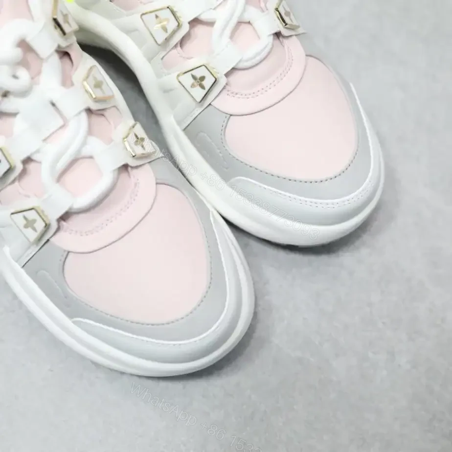 View 5 of LV ARCHLIGHT SNEAKER – LSVM014