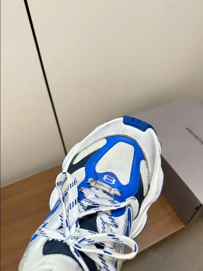 View 4 of BALENCIAGA CARGO SNEAKER – BB240
