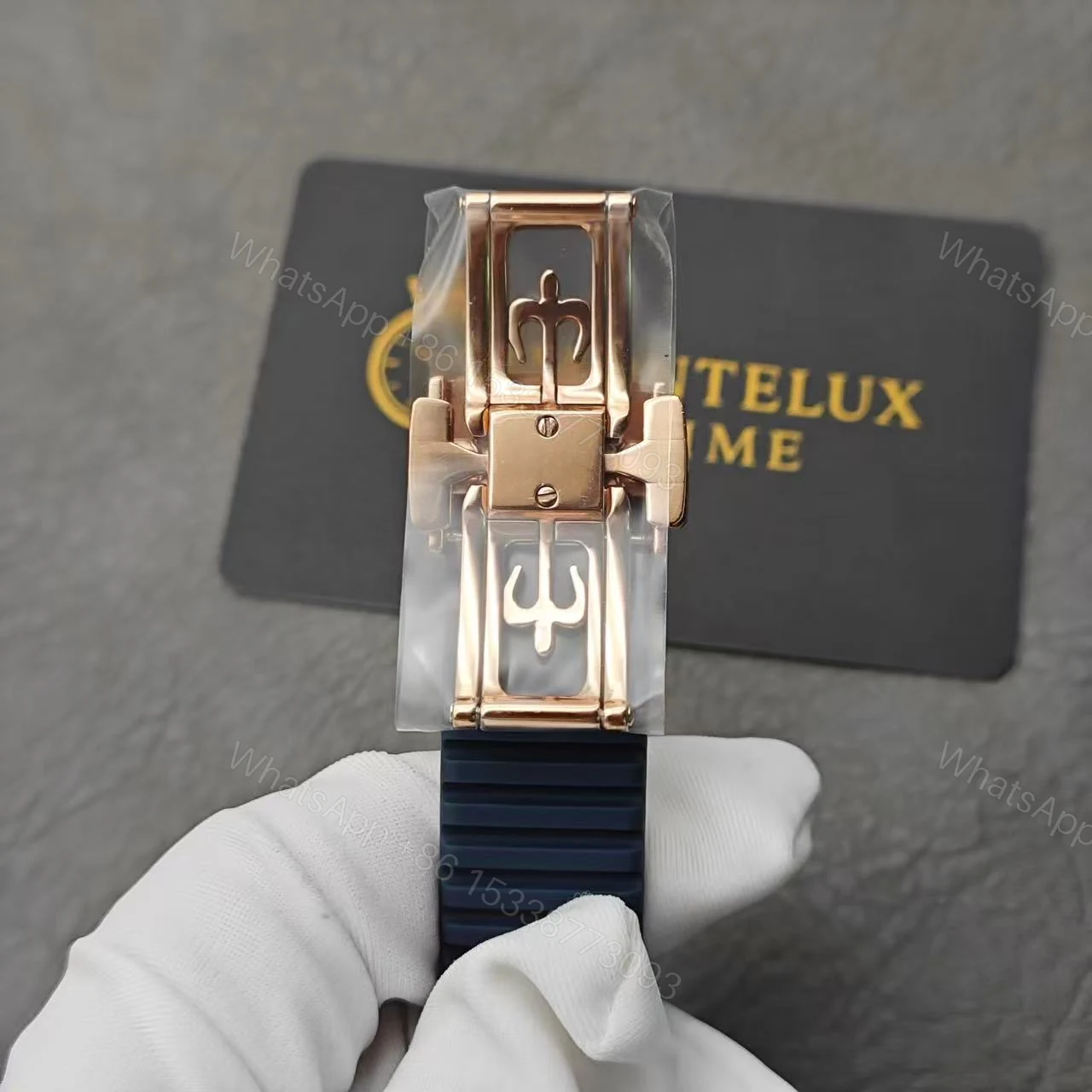 View 10 of Replica Swiss Patek Philippe Aquanaut Rose Gold 40mm