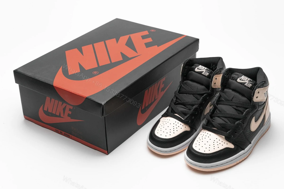 Air Jordan 1 Retro High OG -Volt Gold- 024 555088-118 — view 2